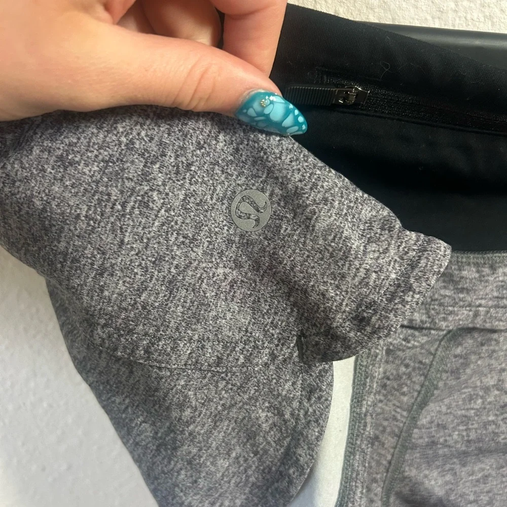 Women’s heather grey lululemon speed up shorts - Picture 3 of 5